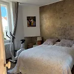 Grand Duplex Spacieux En Maison De *
