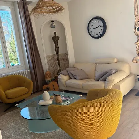 Grand Duplex Spacieux En Maison De شقة *