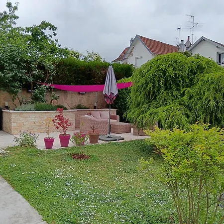 Grand Duplex Spacieux En Maison De * Digione