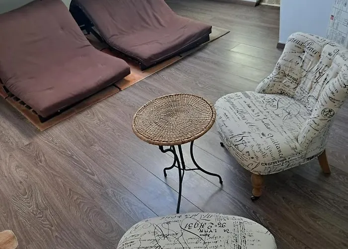 Grand Duplex Spacieux En Maison De * Digione