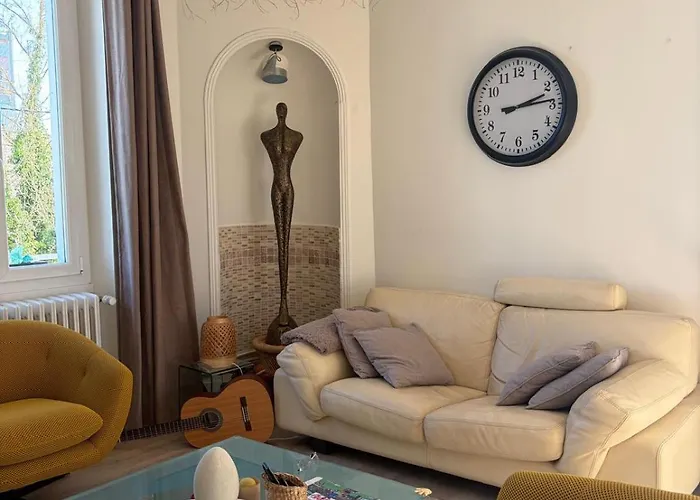 Apartment Grand Duplex Spacieux En Maison De *