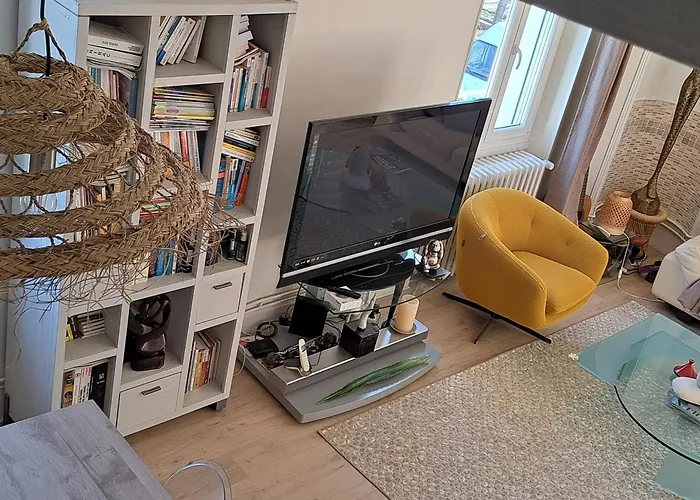 Grand Duplex Spacieux En Maison De Appartamento *